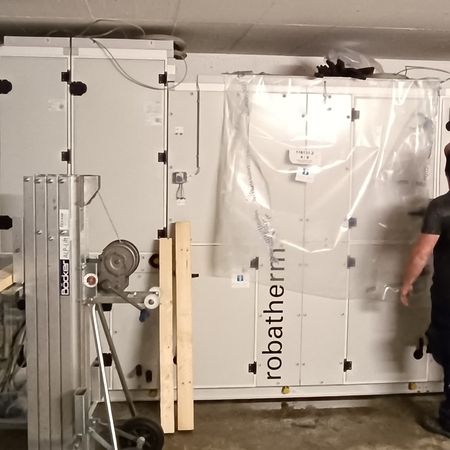 Perfekte Klimatisierung für Ihr Restaurant  Erleben Sie maßgeschneiderte Klimatisierung, die für Wohlfühltemperaturen und optimale Luftqualität sorgt. Unsere energieeffiziente Lösung senkt Betriebskosten und begeistert Gäste sowie Personal.